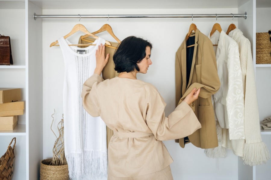 Comment organiser son dressing pour adopter un style minimaliste ?